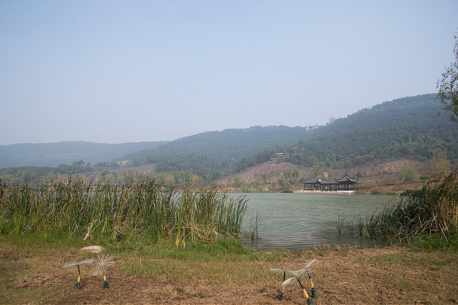它是张家港第一高山，与北京香山同名，乾隆帝、西施都曾来过