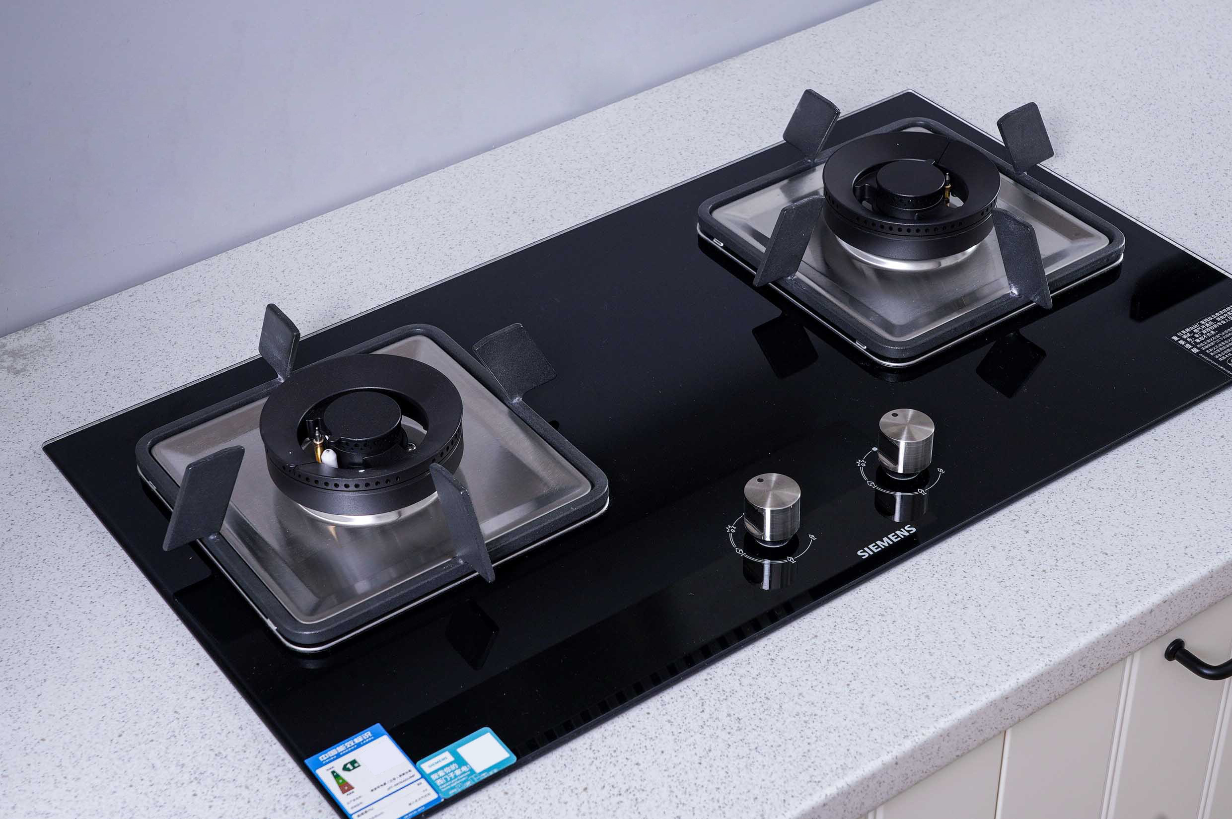 轻松安享美味盛“焰”，西门子嵌入式燃气灶测评