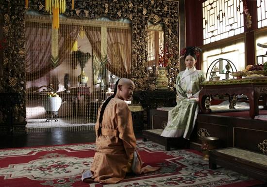 同治皇帝载淳的一生就和自己的年号一样“同治”悲催的傀儡皇帝