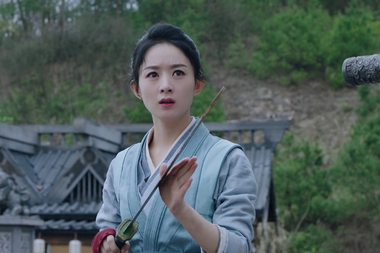 这是谢允设计的刀匣子？表哥买家秀为阿翡试刀，8把大*刀砍**像开屏