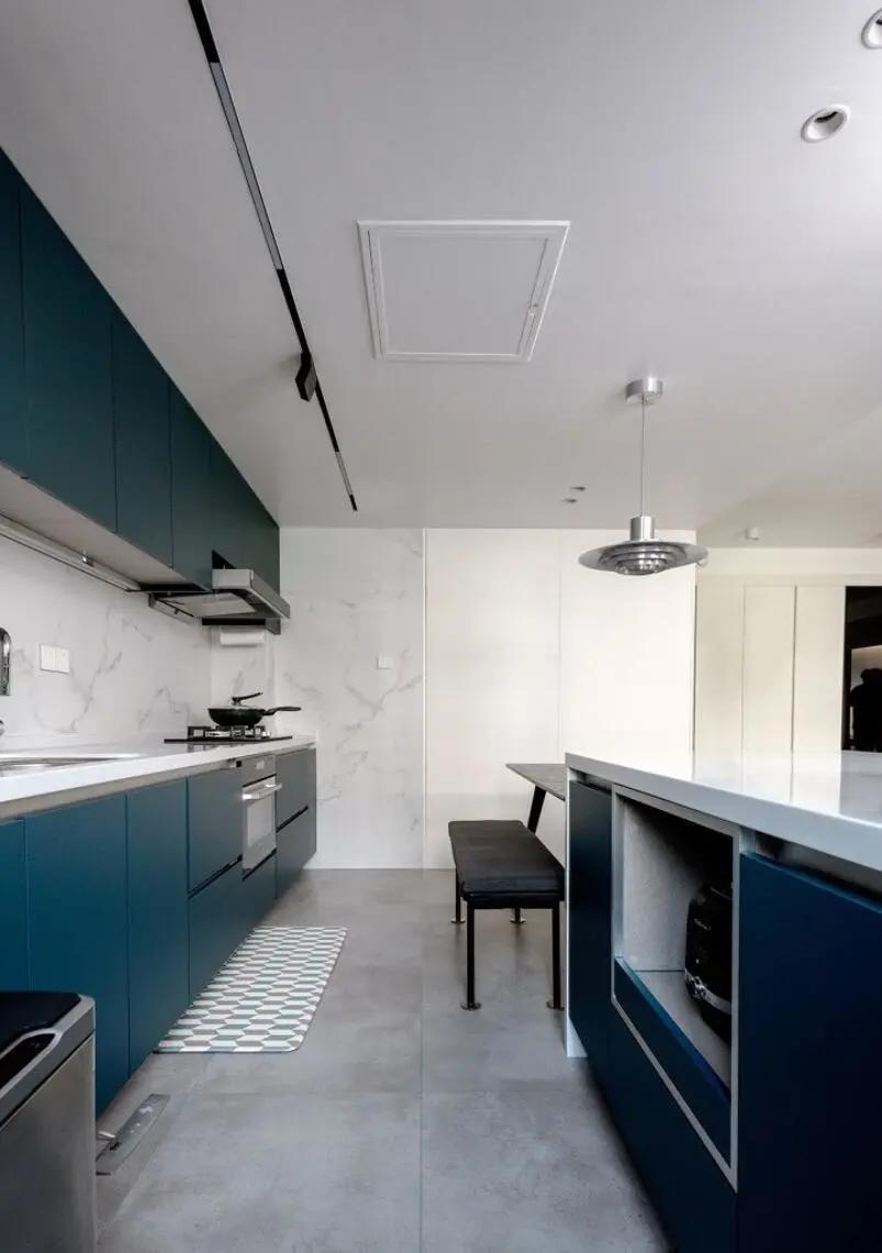 进门走廊太长又窄怎么布置,进门玄关走廊怎么设计