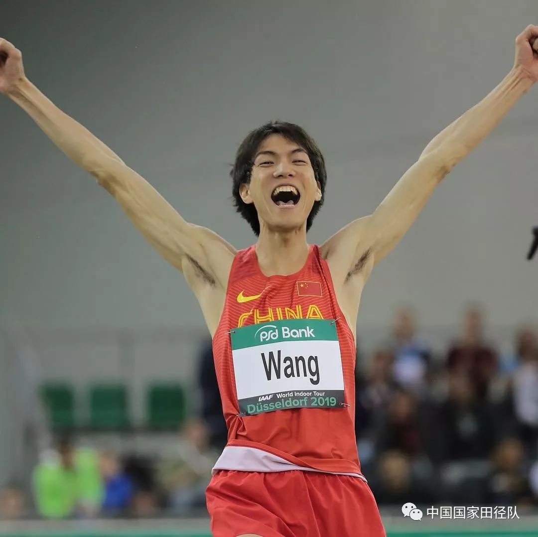 跳高冠军王宇跨步飞栏,跳高运动员王宇个人资料微博