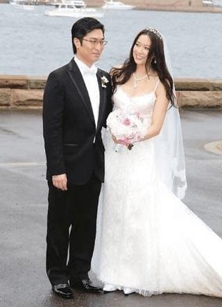 盘点“香江上流闺蜜团”五个千亿豪门婚礼，看看到底谁更壕无人性