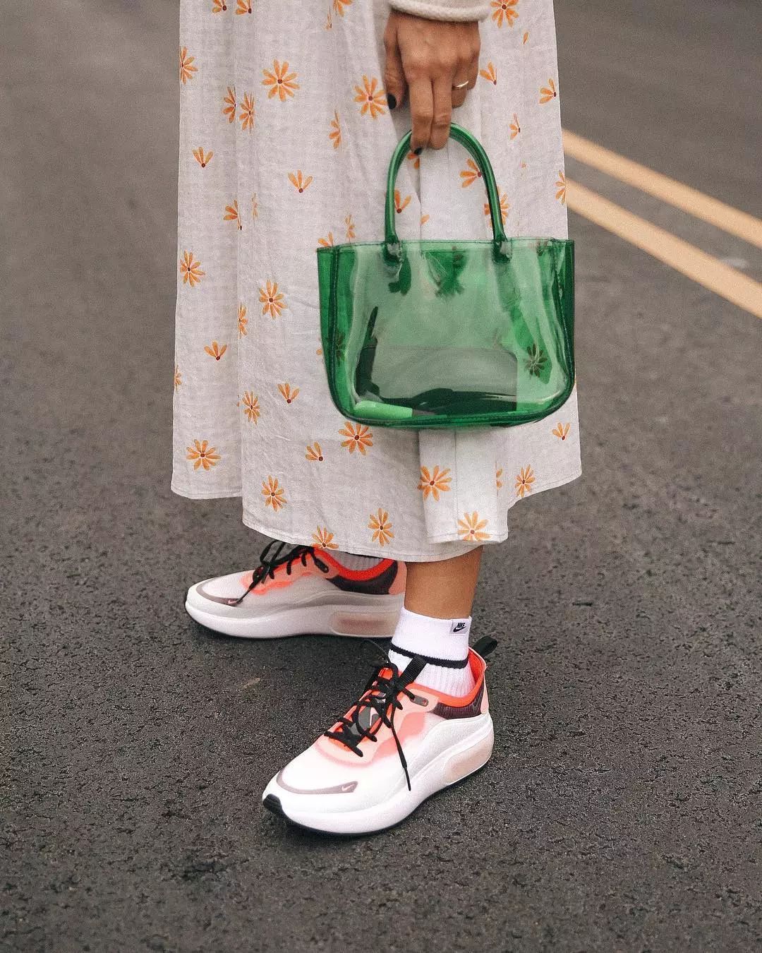 泫雅牛油果绿两件套,泫雅牛油果绿穿搭