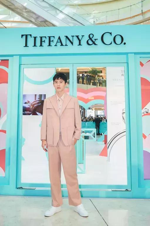 刘昊然打卡环球影城,刘昊然会打卡的地方