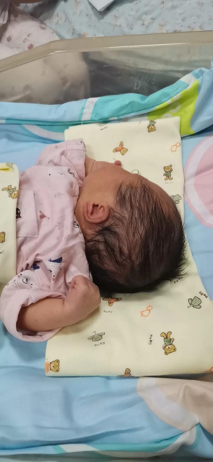 2个月宝宝黄昏闹怎么解决,二月宝宝为啥黄昏闹