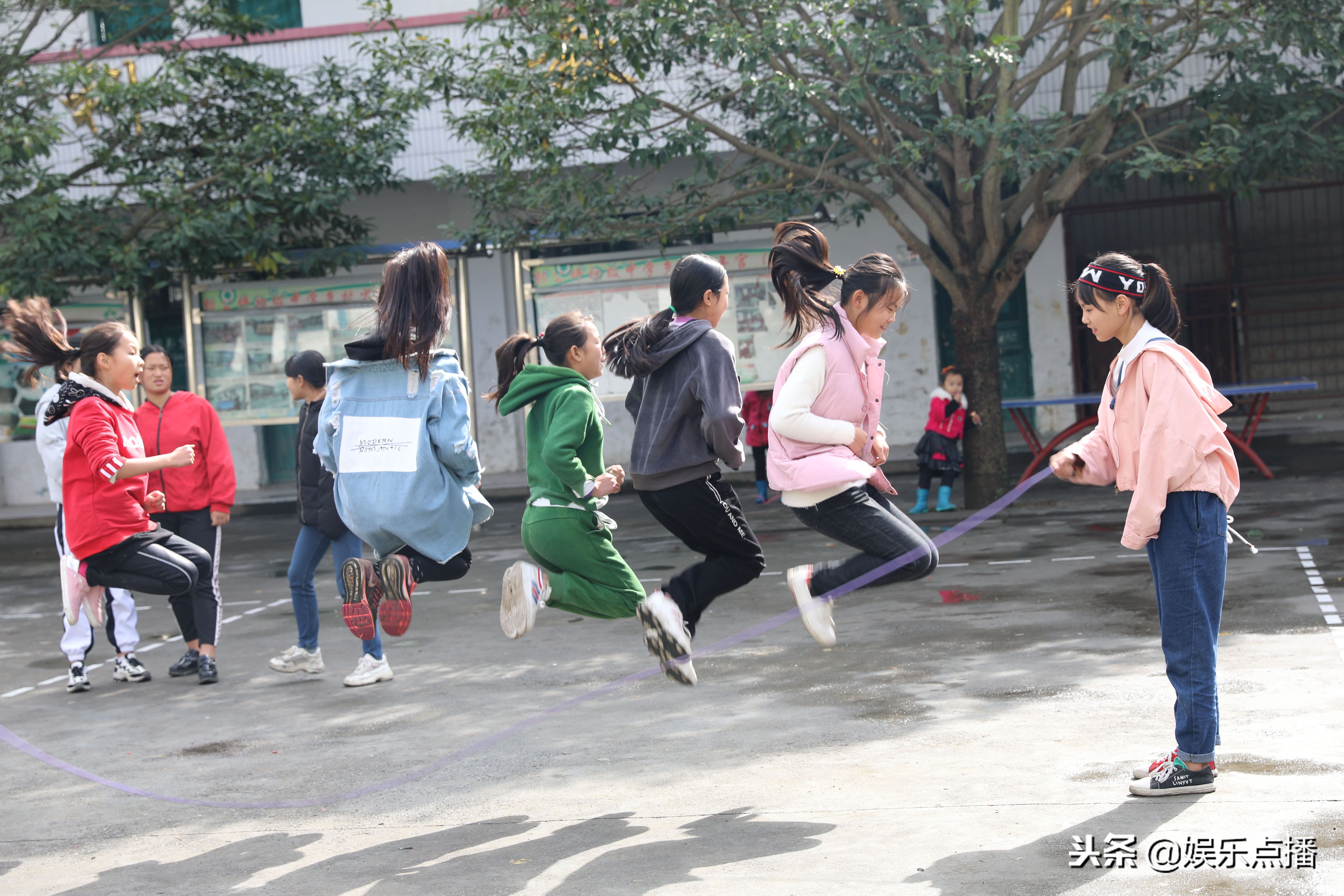 少年歌手汤晶锦,马来西亚少年歌手汤晶锦