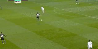 疯狂逼抢，疯狂奔跑！疯子贝尔萨的疯狂体系，是怎样支棱起来的？