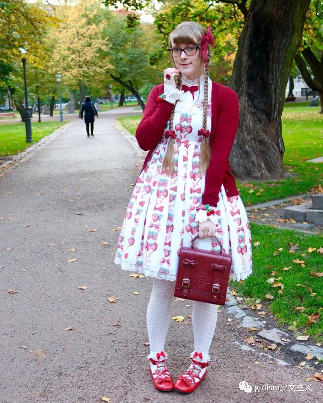 Lolita协会会长美沙子教你做“痛lo”？地球人混搭Lo装推荐