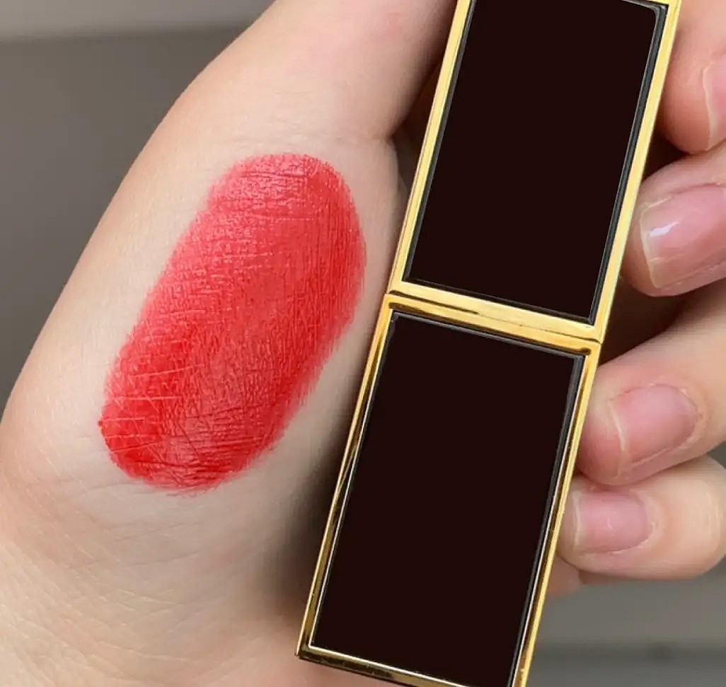 口红选了tf16,让直男心动的口红色