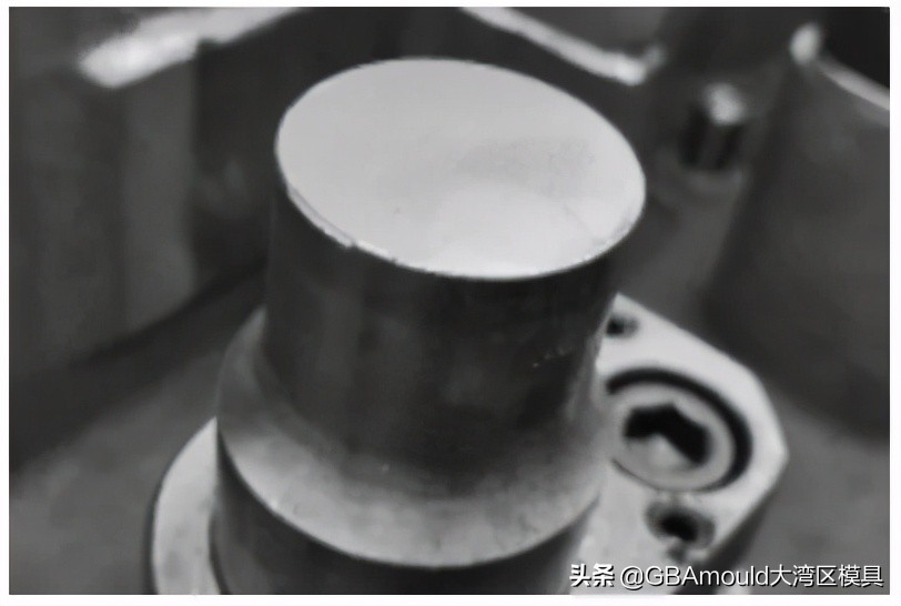 汽车冲压模具验收标准,丽水汽车覆盖件冲压模具配件