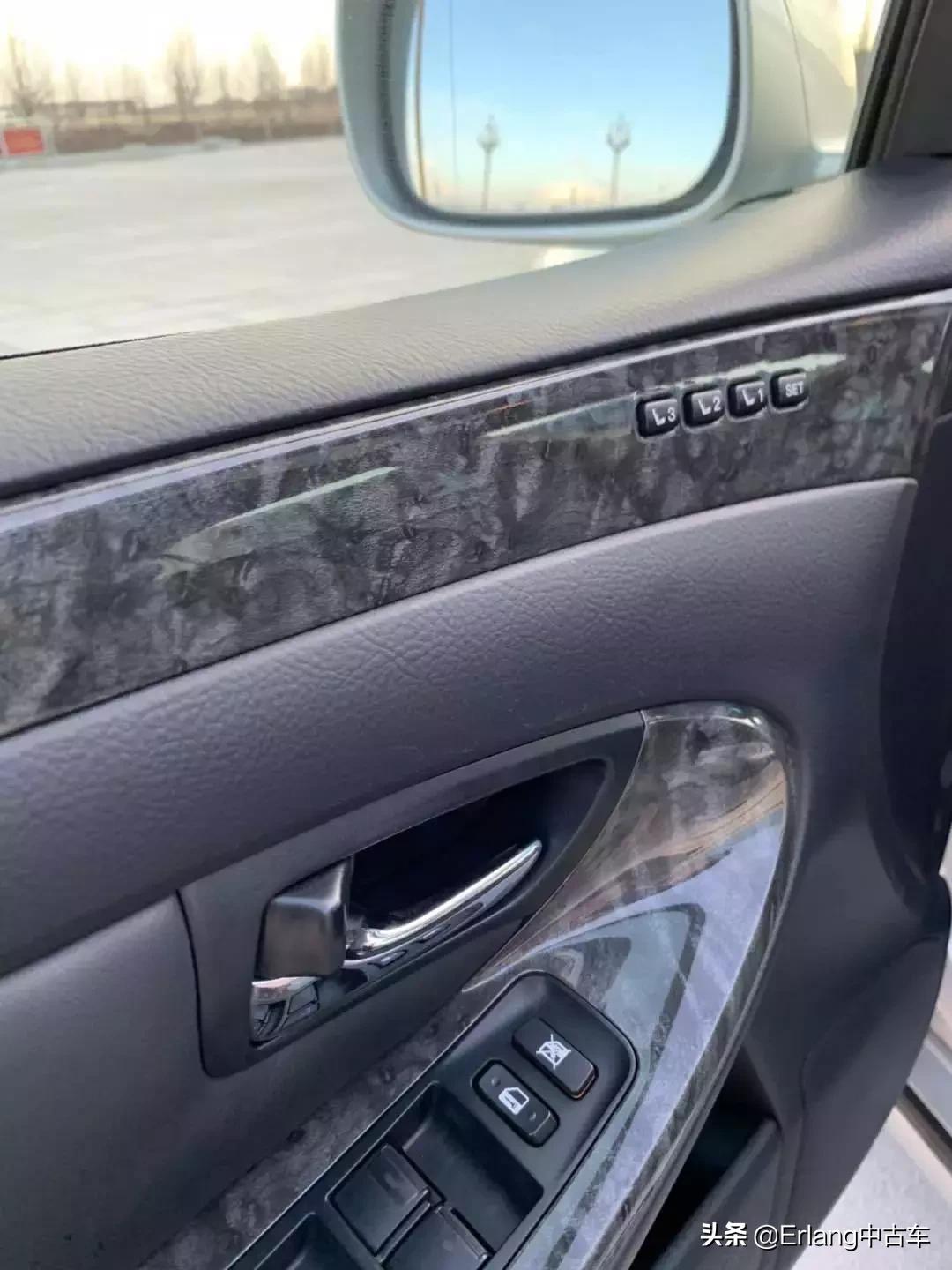 情怀皇冠最经典的12代,全新十六代丰田皇冠