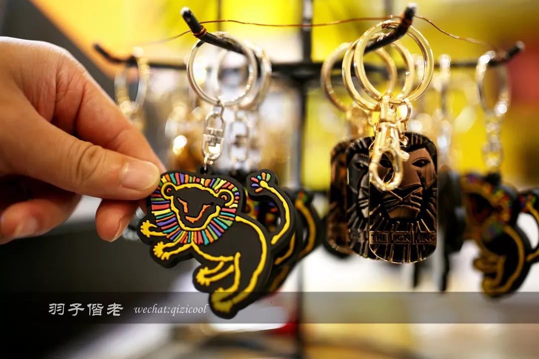 香港机场的回忆 (在香港机场旅行)