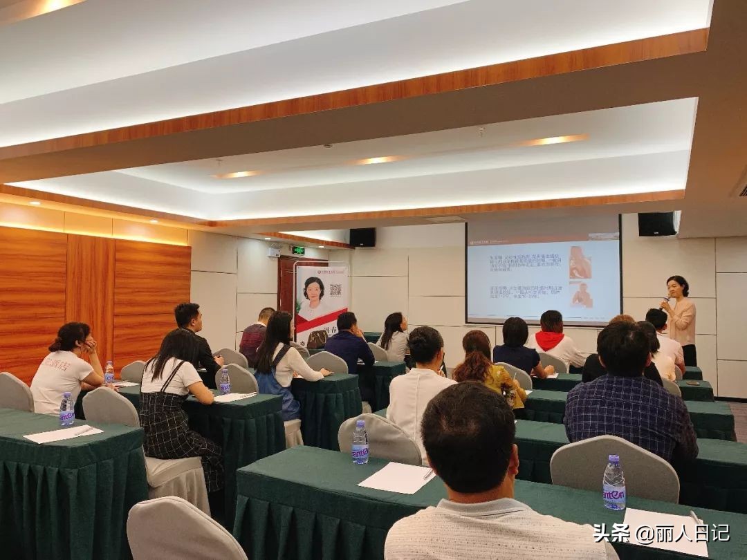 涓戒汉鏃ヨ瀹樼綉,涓戒汉鏃ヨ鐨偆绠＄悊涓績