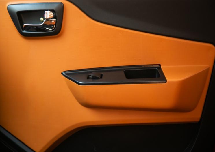 富路全封闭式燃油三轮摩托车新款,富路金骏马三轮摩托车驾驶体验