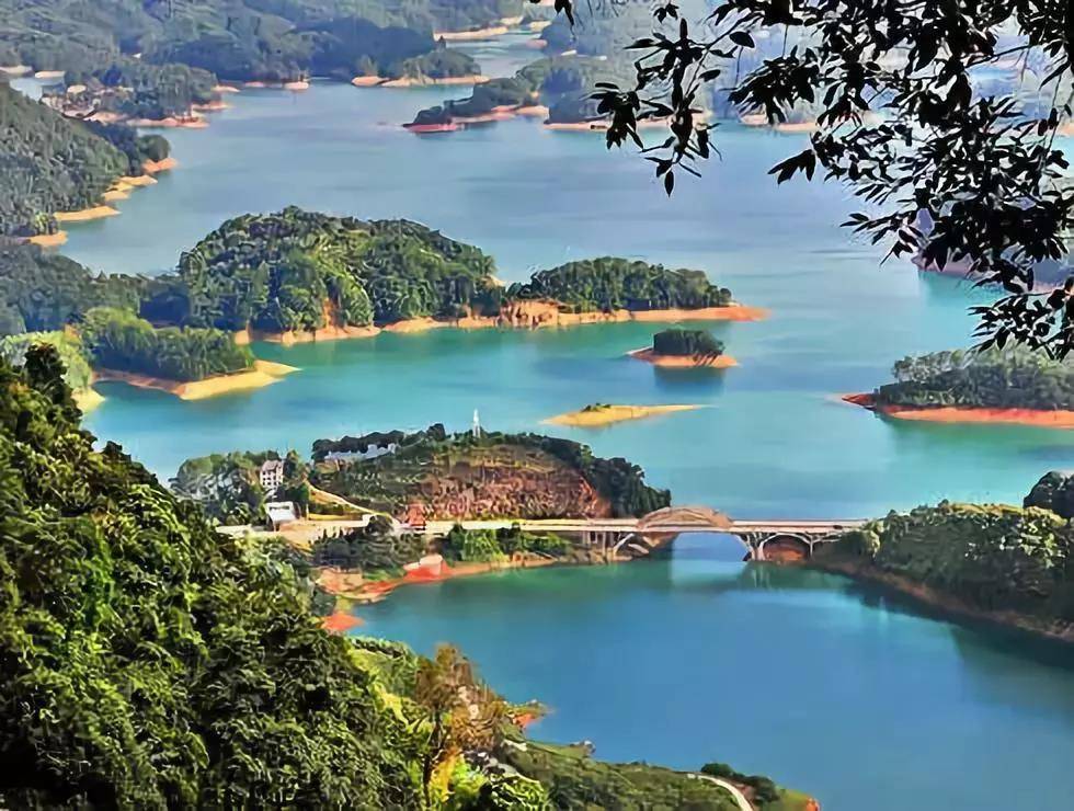 假期游玩温泉别墅哪里便宜,夏季温泉酒店吃喝住一体推荐