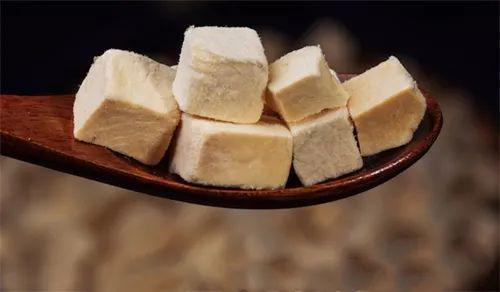 猫咪零食哪种比较好,猫咪零食一定要买好的吗