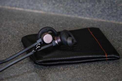 jblt280bt运动耳机测评,jblt280tws蓝牙耳机怎么连接