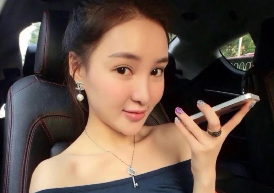 出狱2年后，郭美美现状曝光：靠炫富成百万粉丝网红，月入60万