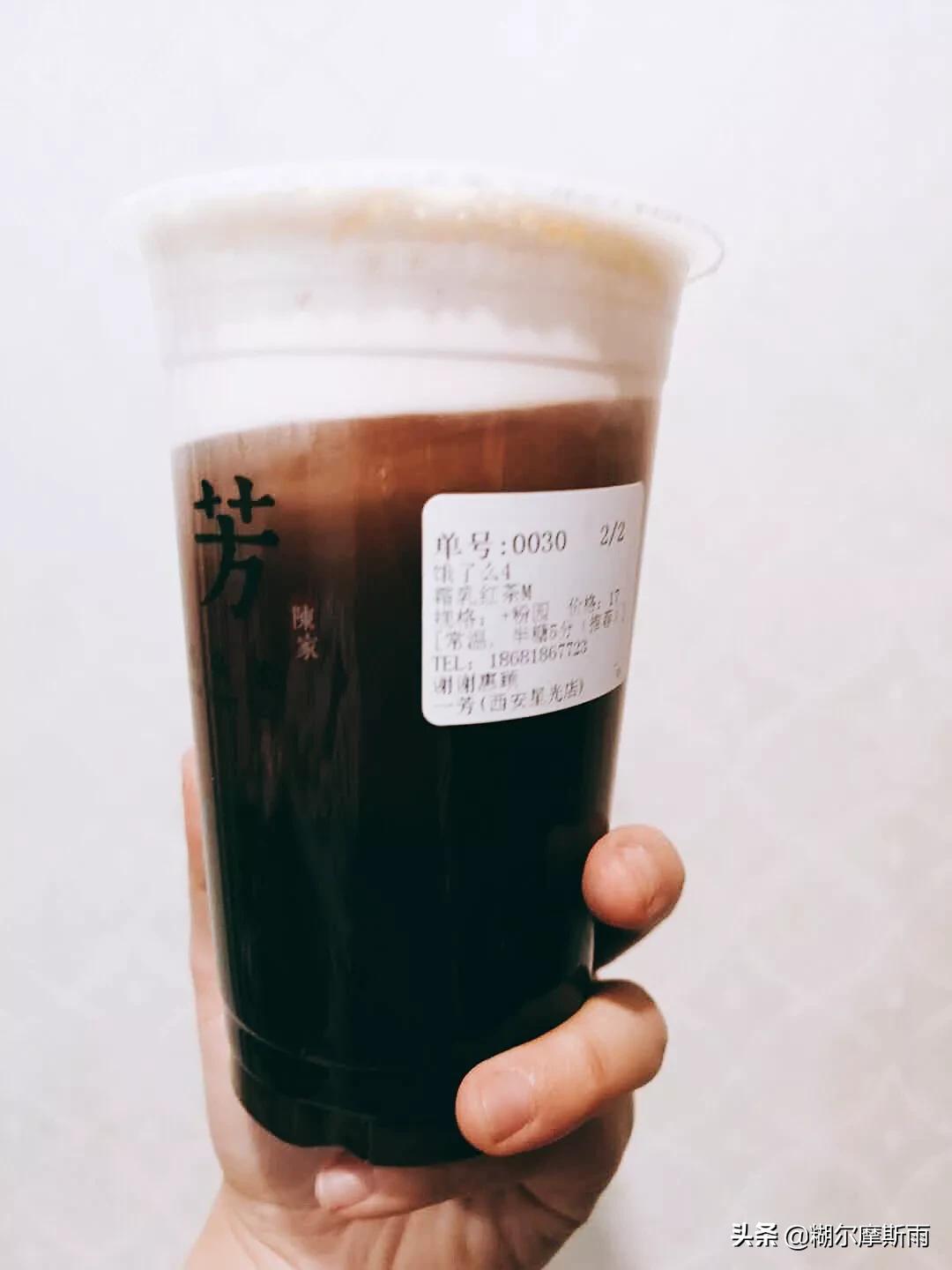 喜茶排外排队,喜茶排队100杯