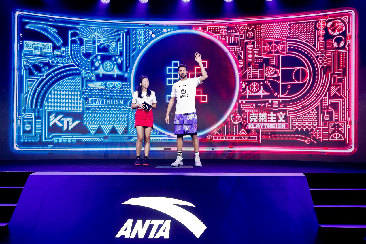 克莱汤普森中国行完整版,克莱汤普森亲穿kt5轻骑兵