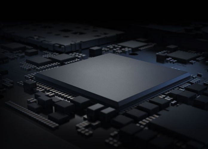 多功能充电宝任何设备都可以充电,三合一充电宝自带充电头