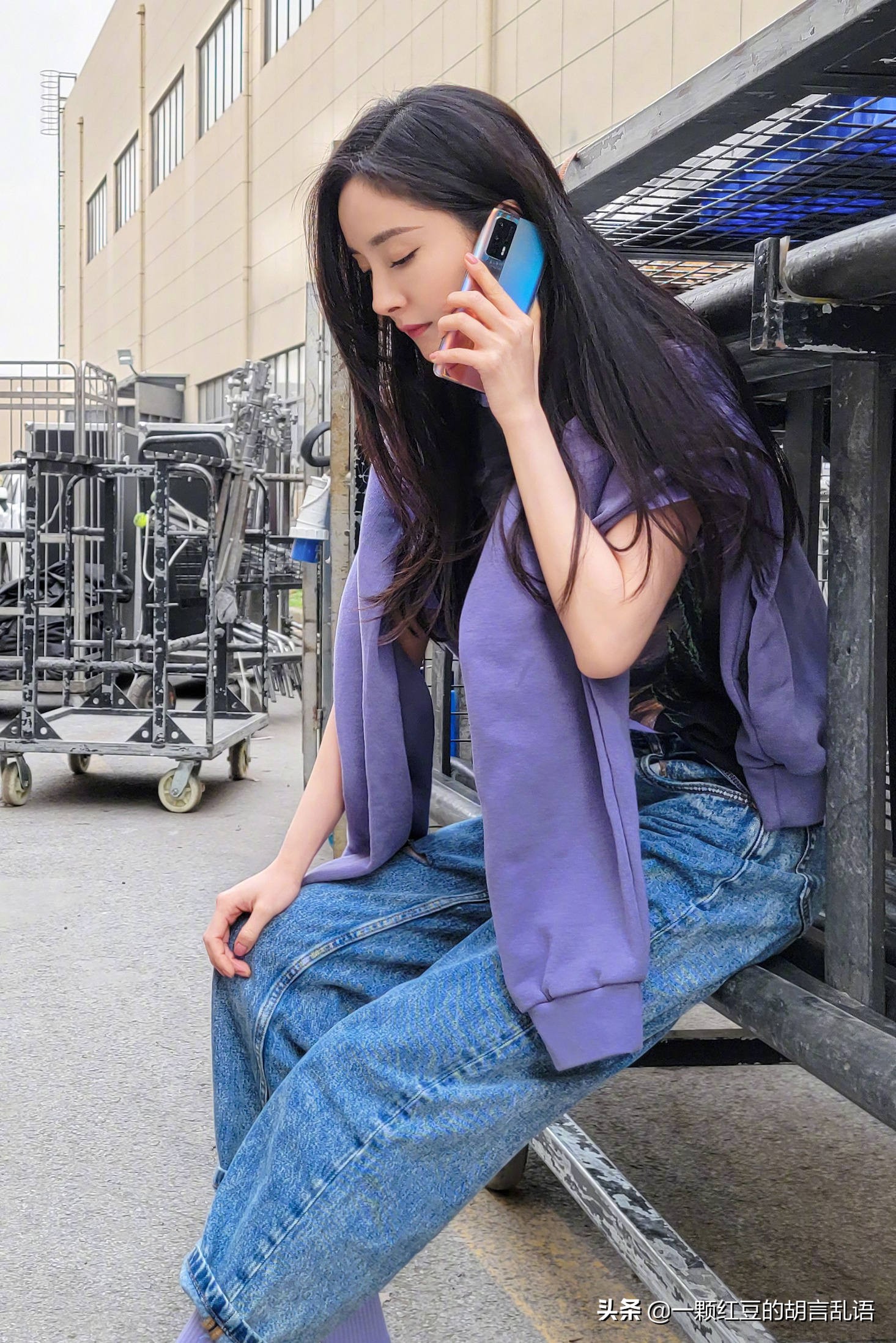 这款最贵只卖一千多块的手机，凭什么成为杨幂的“心头好”？