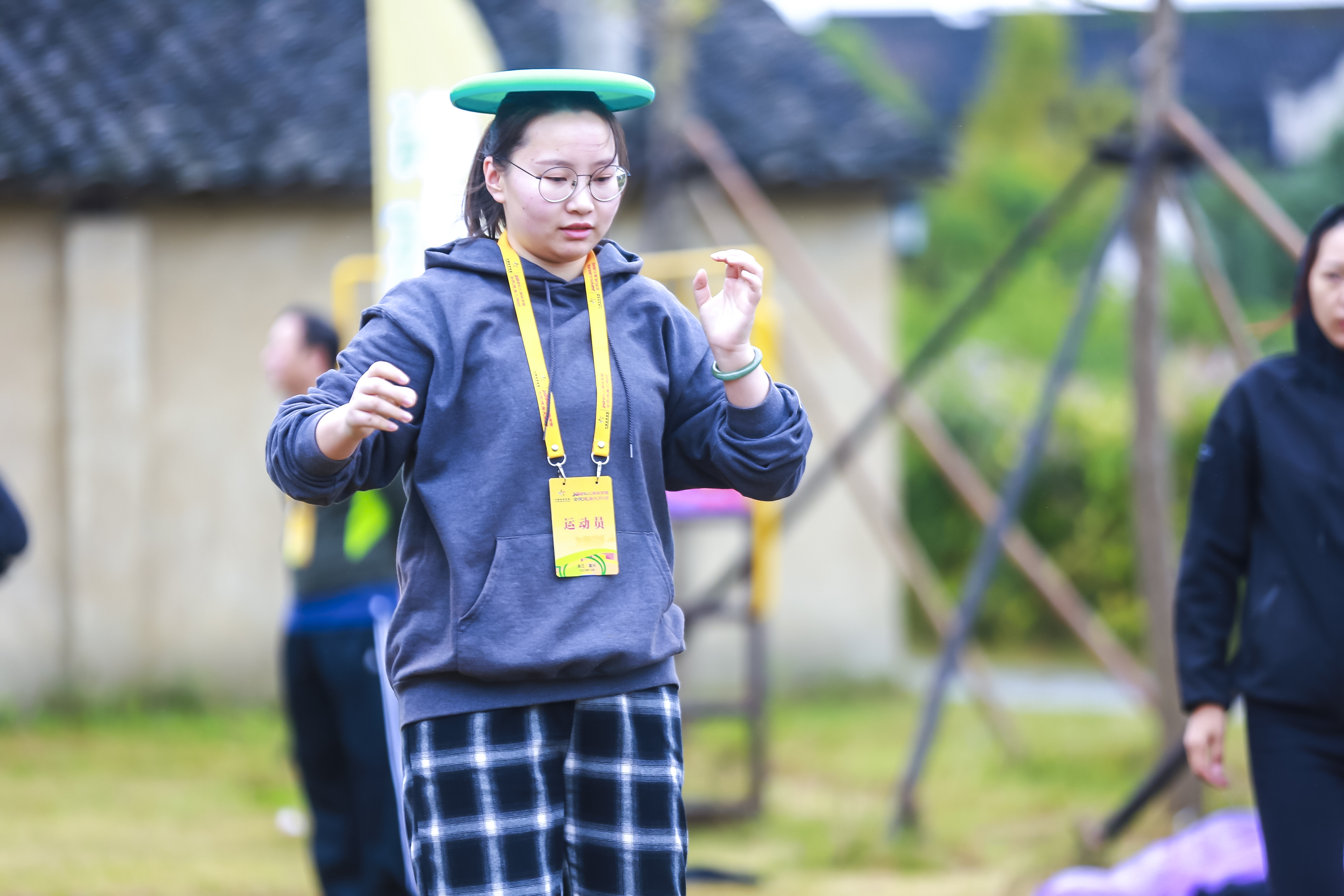 陆上打、天上飞、水中游，感受全方位体验——三省一市体育达人齐聚嘉兴动起来