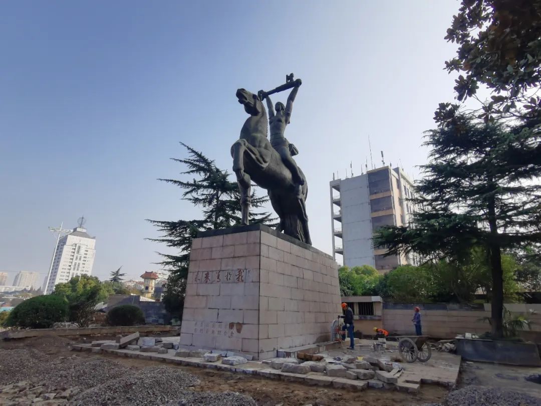 二十年后重游故地视频,时隔20年故地重游老家