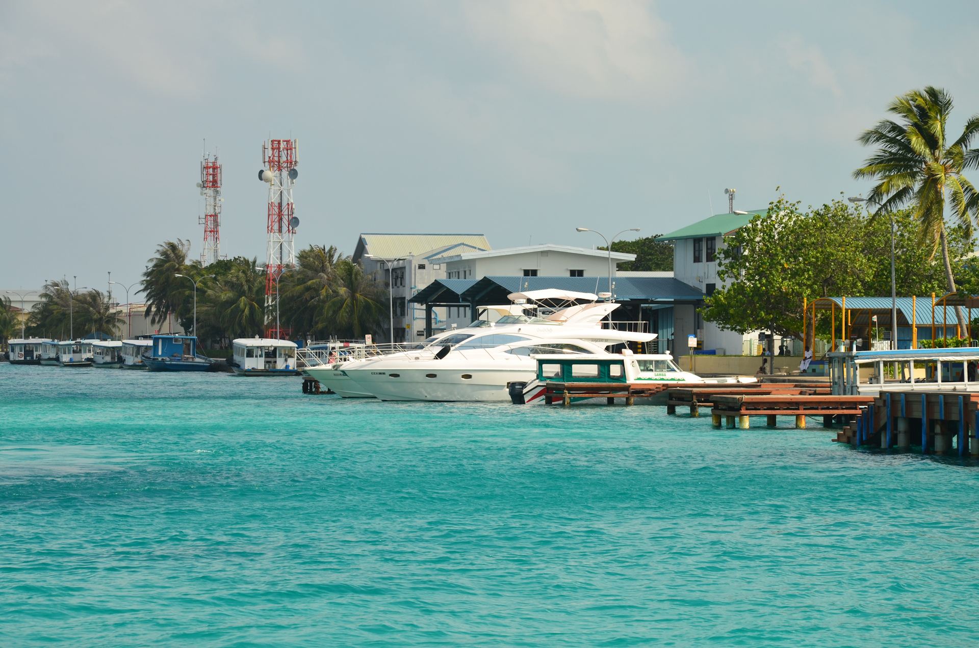 马尔代夫小国,马尔代夫首都有多拥挤