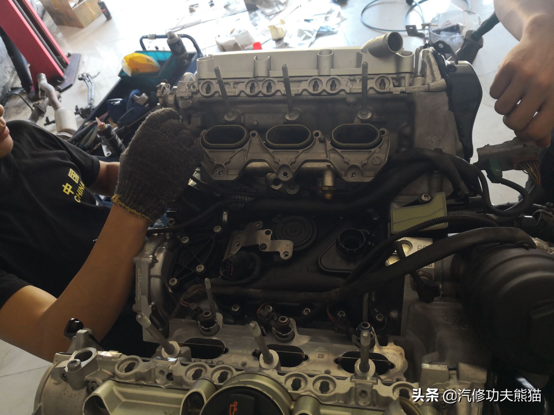 新款大众途锐烧机油吗,百万豪车为什么还烧机油