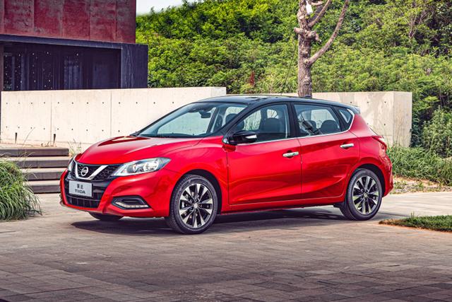 日产骐达2021款——舒适好开省油的两厢车，配置内饰仍需升级