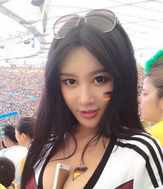 足球宝贝樊玲腾讯视频,最美足球宝贝樊玲现状