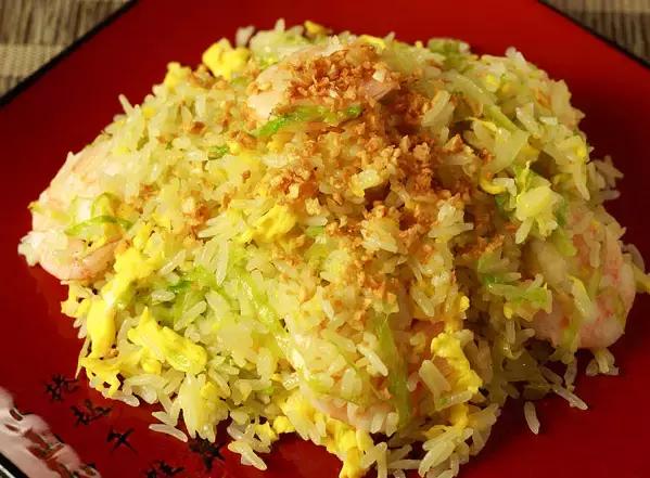 美味蛋炒饭的家常做法,美味好吃的蛋炒饭怎么做
