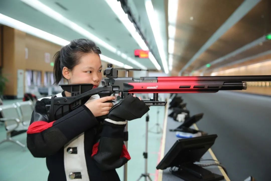 学校开设的各种体育特色课程,高端的小学学校有哪些体育课程