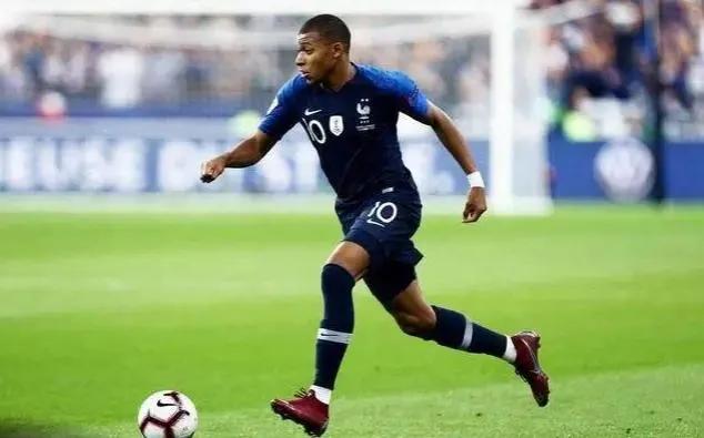 梅西c罗各数据,梅西c罗天赋和自律的极致代名词