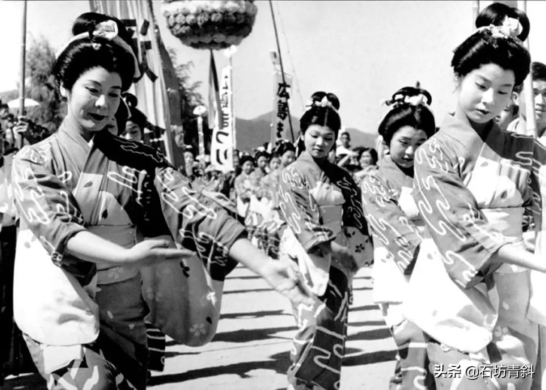 《广岛之恋》将时代劈开的现代电影开山之作24小时内的婚外情