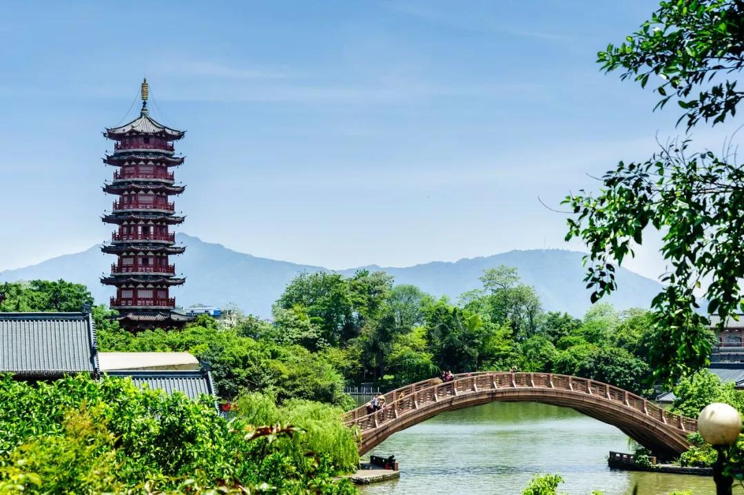 6条绝美自驾路线是时候安排上了,7条国内绝美自驾线路