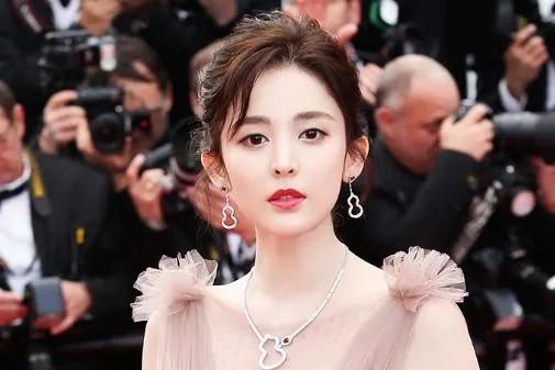 古力娜扎让人无法拒绝十大瞬间,圈内对古力娜扎的评价