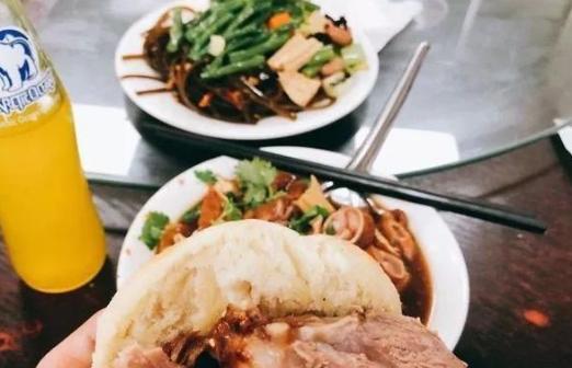 老北京地道的烧饼哪里最好吃,老北京的烧饼到底有多神奇