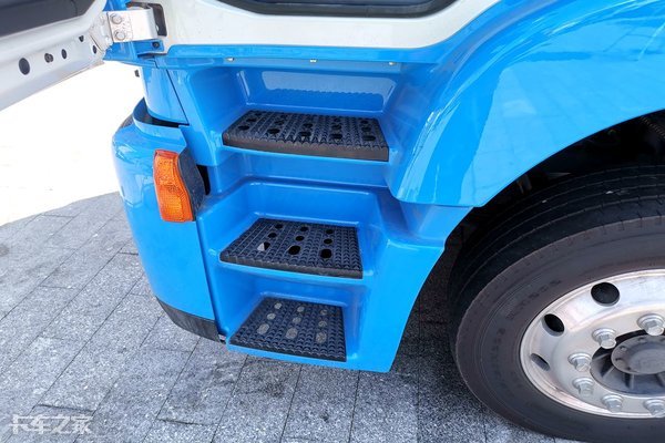 17.5绫充腑杞村ぇ鏉胯溅,17.5绫崇殑涓疆杞村ぇ鏉胯溅