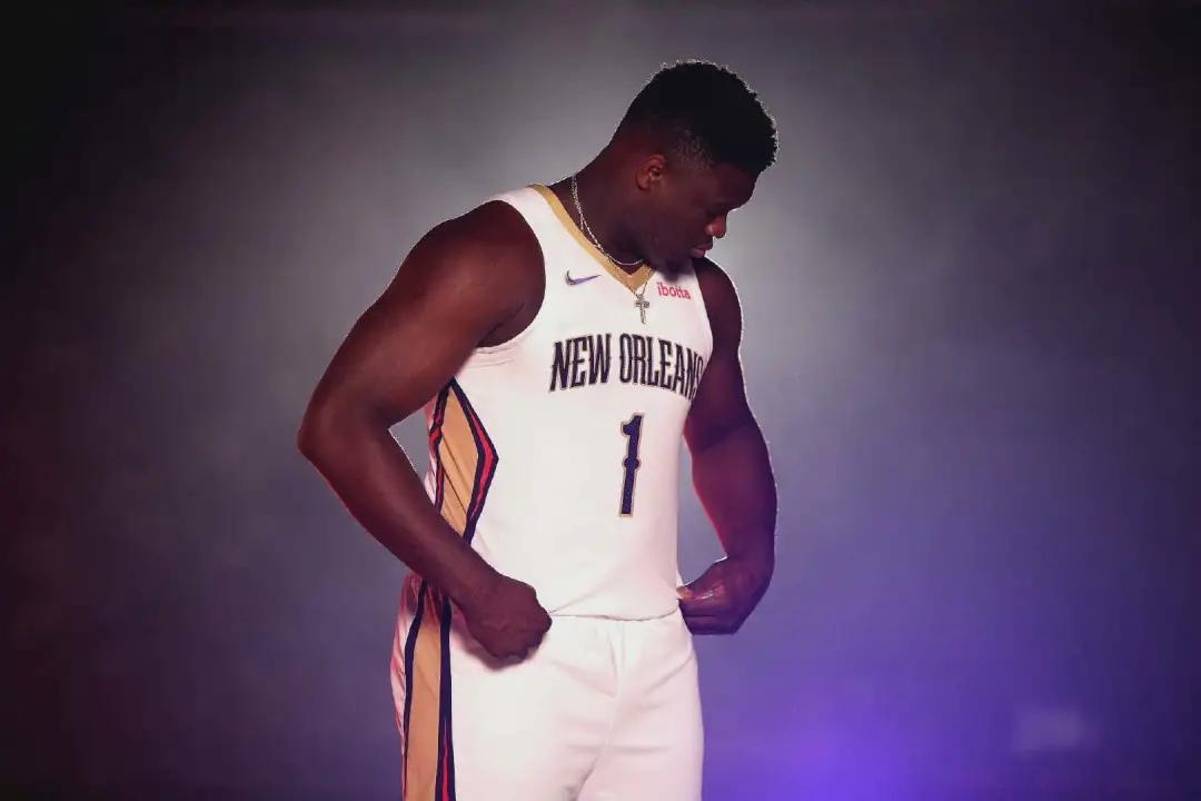 后卫球鞋大体重安德玛便宜,适合大体重后卫的球鞋200以内