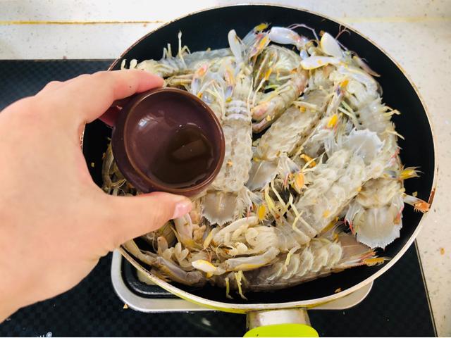 皮皮虾是热水下锅还是冷水下锅,煮皮皮虾冷水下锅还是热水