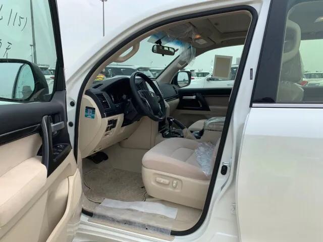 陆巡4600和5700有哪些优缺点,2019款陆巡中东版4600价格表