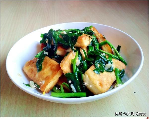 鲁菜大虾烧白菜豆腐,豆腐白菜红烧虾做法