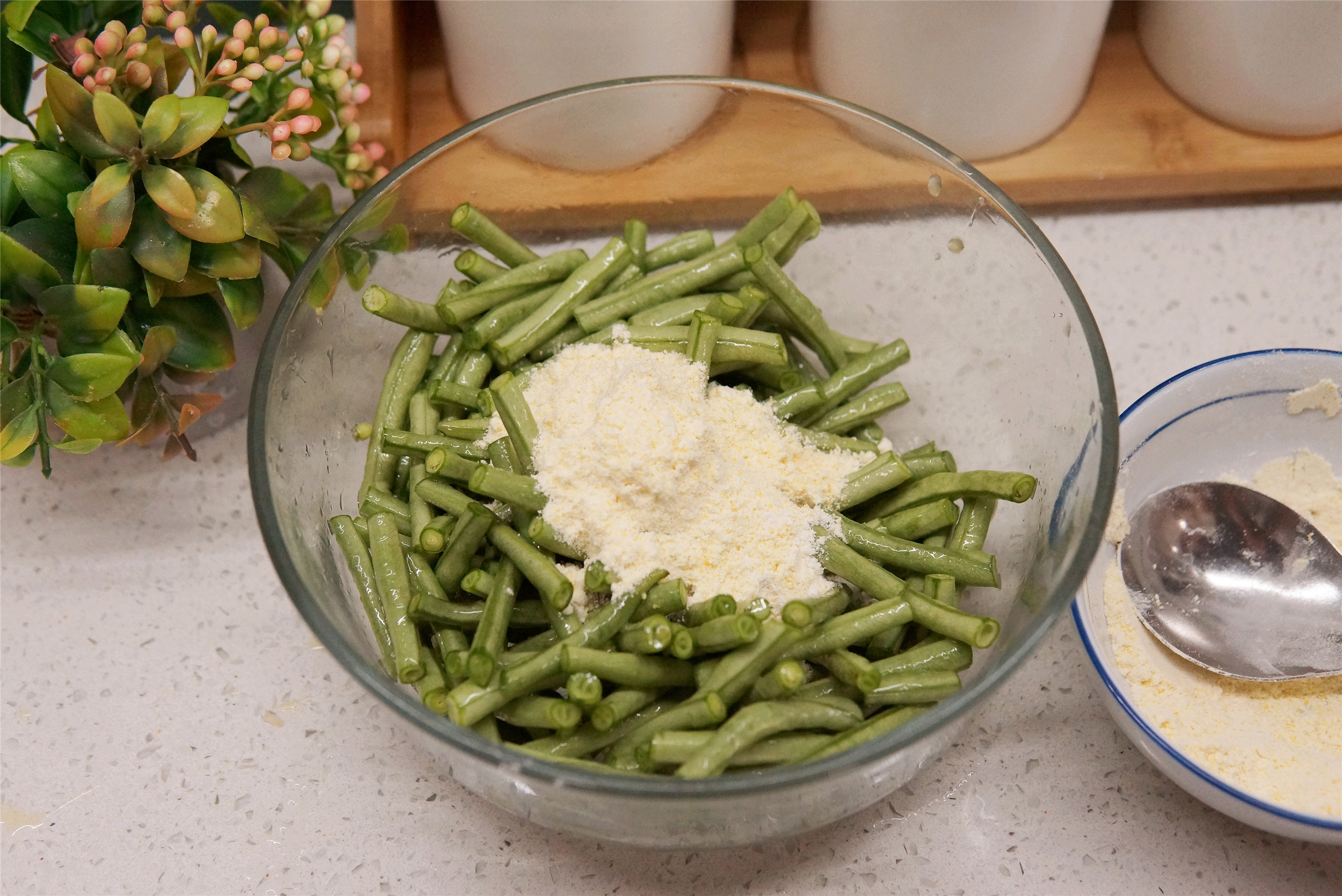 豆角别炒着吃了教你懒人做法,豆角新吃法不炒不凉拌