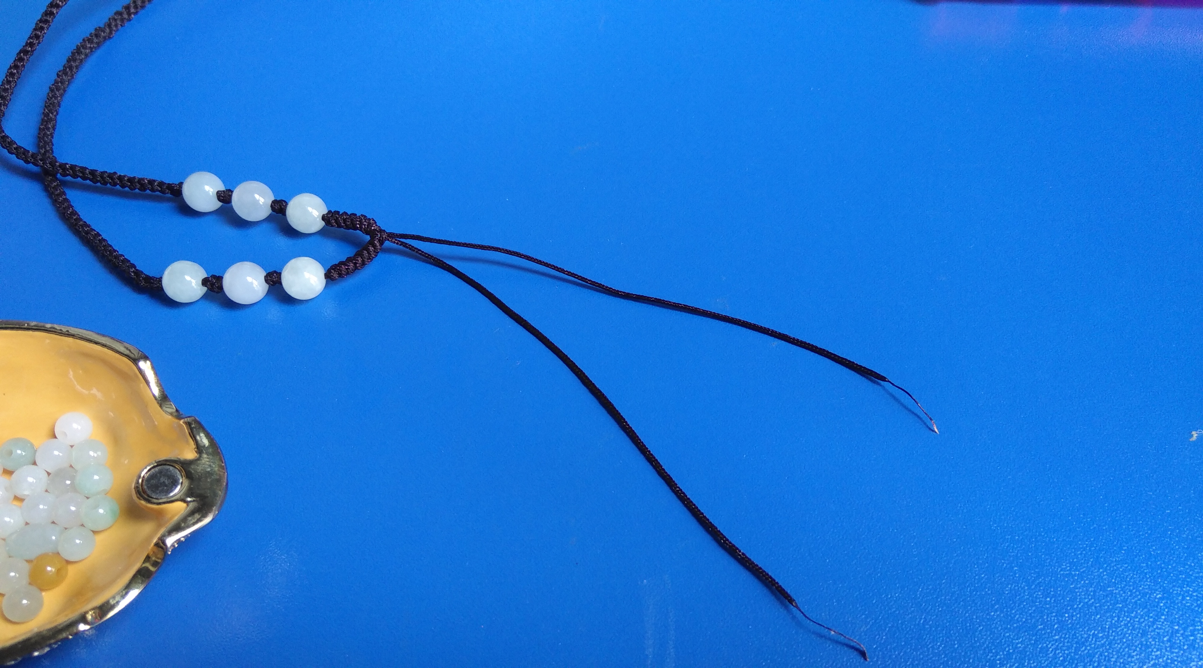 玉器吊坠配金珠子绳子打结方法,玉器吊坠的绑法图解