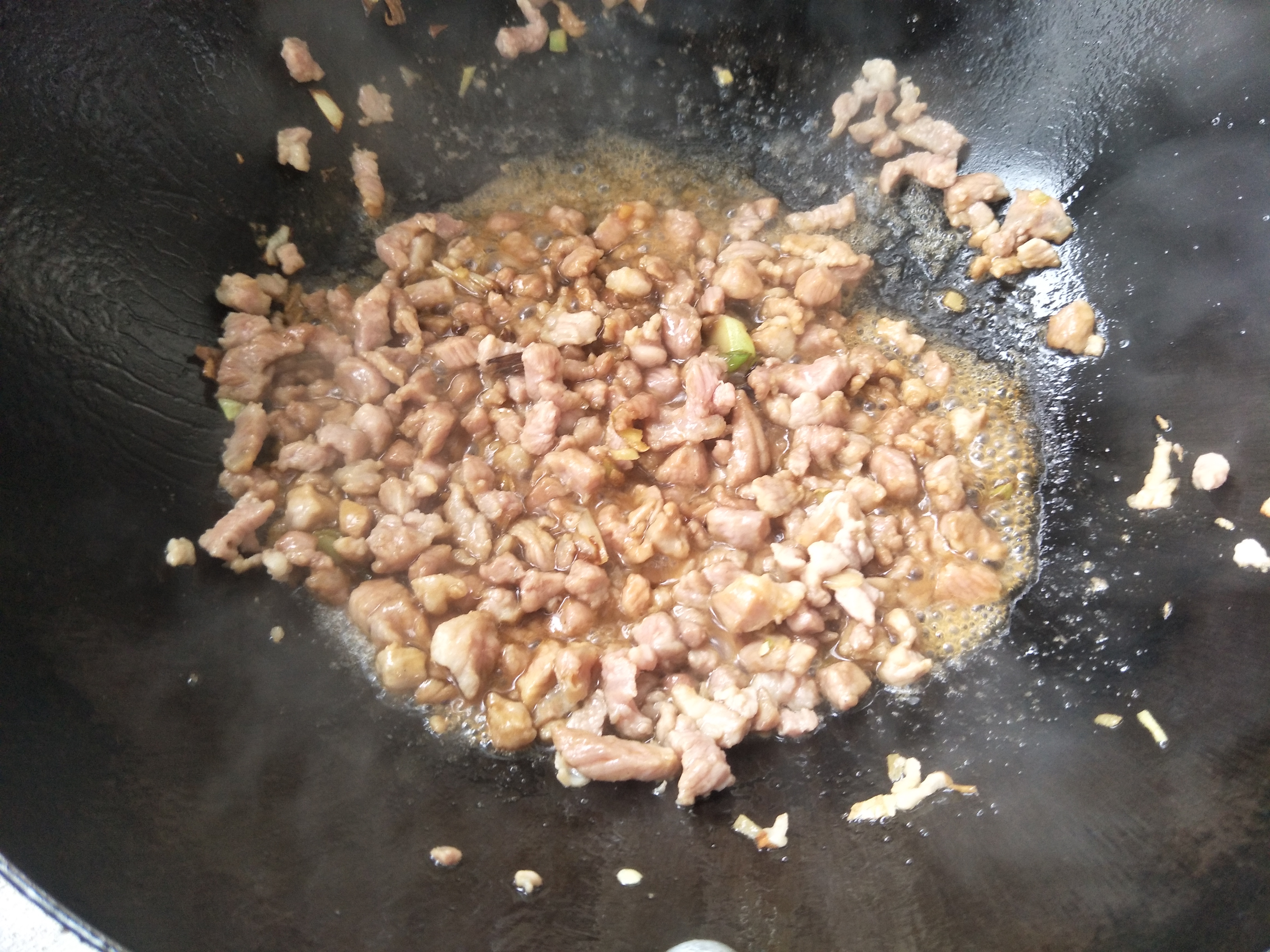 炒粉丝用什么水泡,怎么炒粉丝又粘又脆