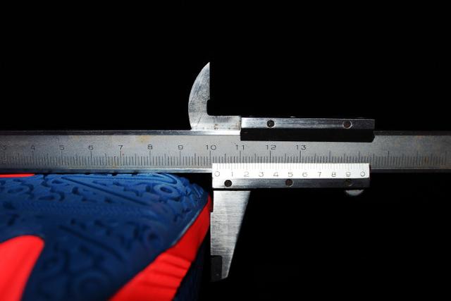 穿上就不想再脱的Q弹，阿迪达斯羽毛球鞋评测