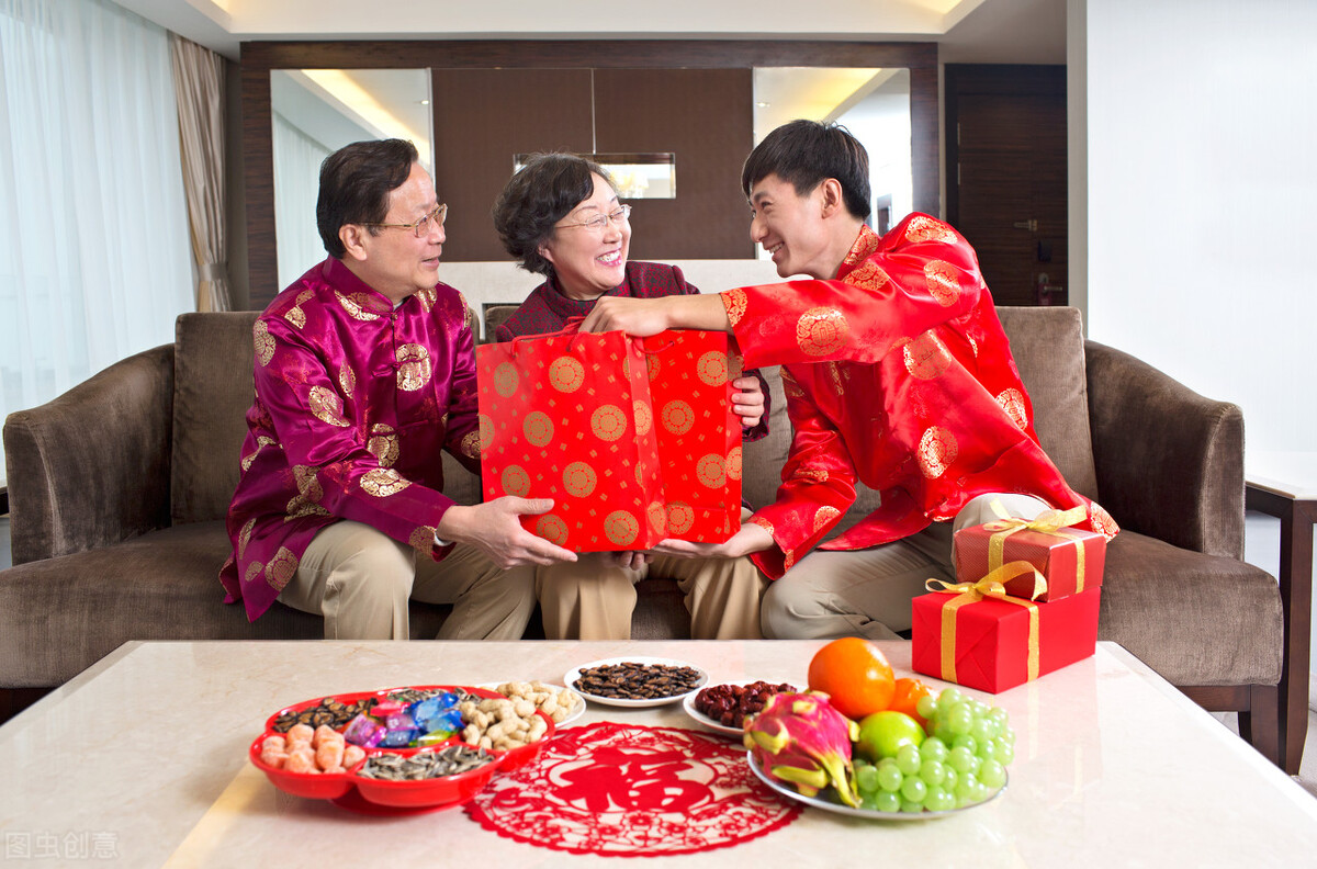 中秋团圆，没准备礼物的人看过来，这样买长辈都笑呵呵